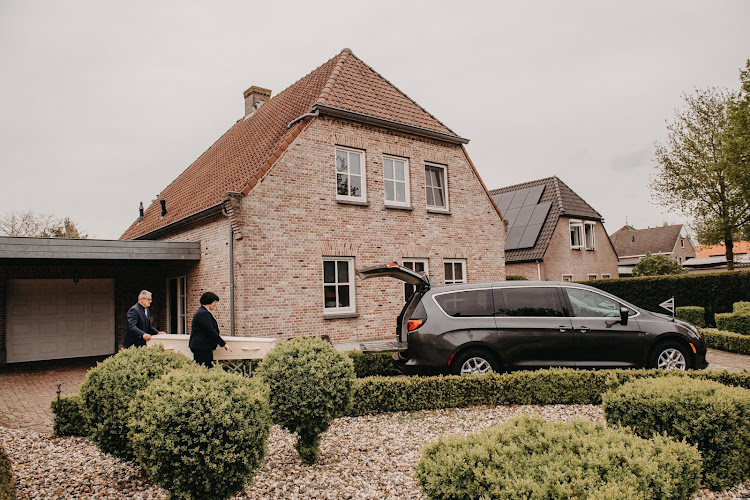 Uitvaartzorg de Langstraat in Kaatsheuvel | Uitvaartbegeleider | Uw keuzehulp