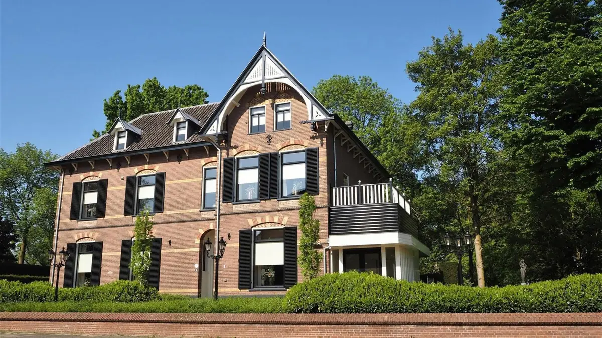 Uitvaartzorg de Liemers in Zevenaar | Uitvaartcentrum | Bespaar door transparantie