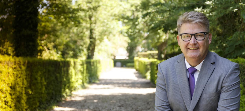 Uitvaartzorg Hoogvliet in Hoogvliet Rotterdam | Uitvaartonderneming | Vergelijk en bespaar