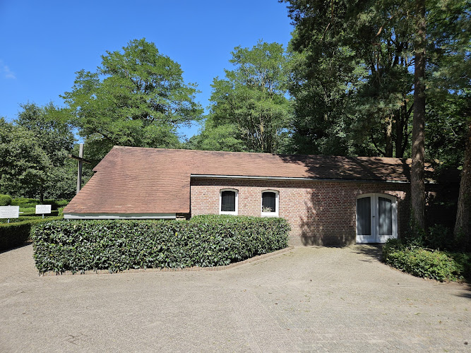 Uitvaartzorg Nuiten Groffen Ossendrecht | Begrafenisverzorging | Uw zorggids in de regio