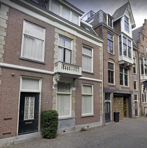 Uitvaartzorg Van David in Utrecht | Begraafplaats | Vergelijk aanbieders in de regio