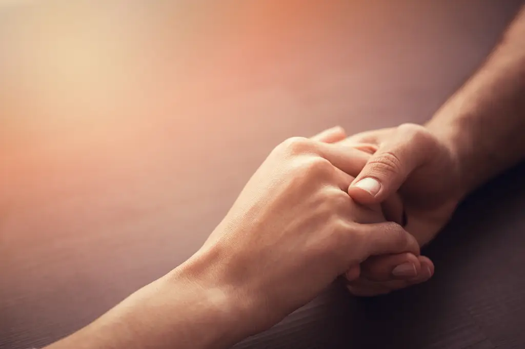 Van den Heuvel Uitvaartverzorging en Verzekering in Hellendoorn | Uitvaartonderneming | Vergelijk de beste bedrijven