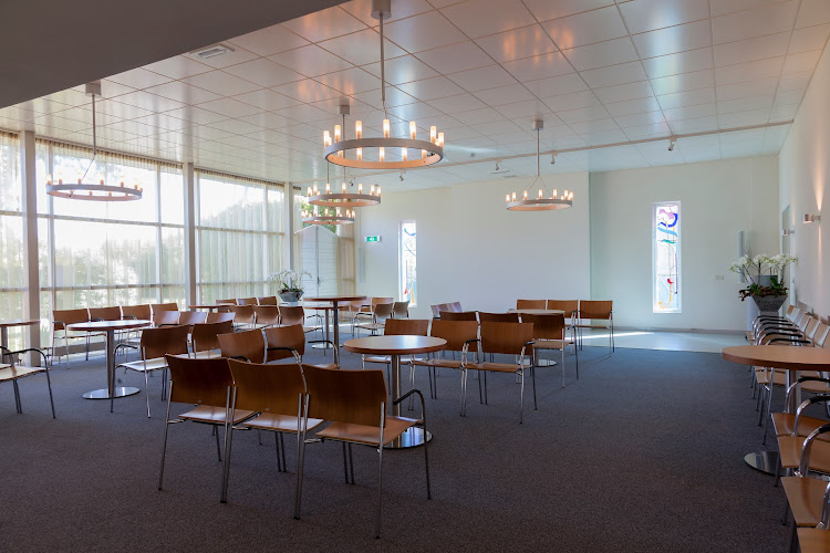 Van der Spek Uitvaart - De Essehof in Nieuwerkerk aan den IJssel | Uitvaartbegeleider | Transparant en eerlijk