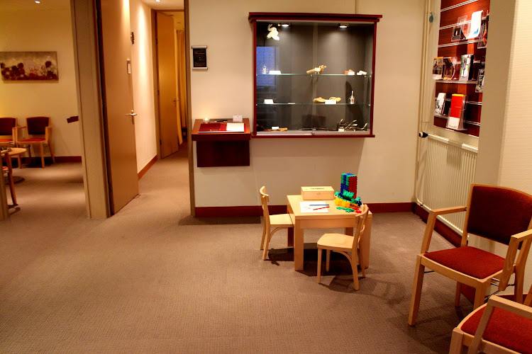 Van der Stappen Uitvaartverzorging in Veldhoven | Afscheidsbegeleider | Wij helpen u kiezen