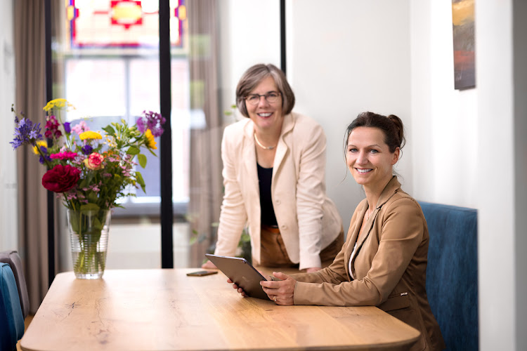 Van der Vleuten & Derix Uitvaartbegeleiding in Tilburg | Afscheidsbegeleider | Eerlijk en transparant