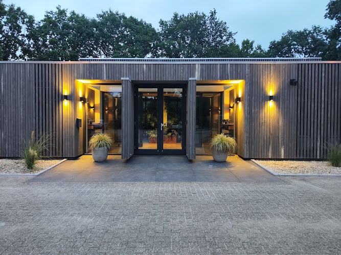 Van der Wou uitvaartzorg in Dongen | Uitvaartonderneming | Vind de beste uitvaartondernemer