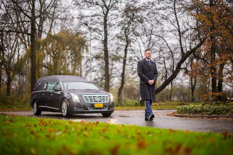 Van Hoven Uitvaartzorg in Alphen aan den Rijn | Uitvaartzorg | Vergelijk aanbieders in de regio