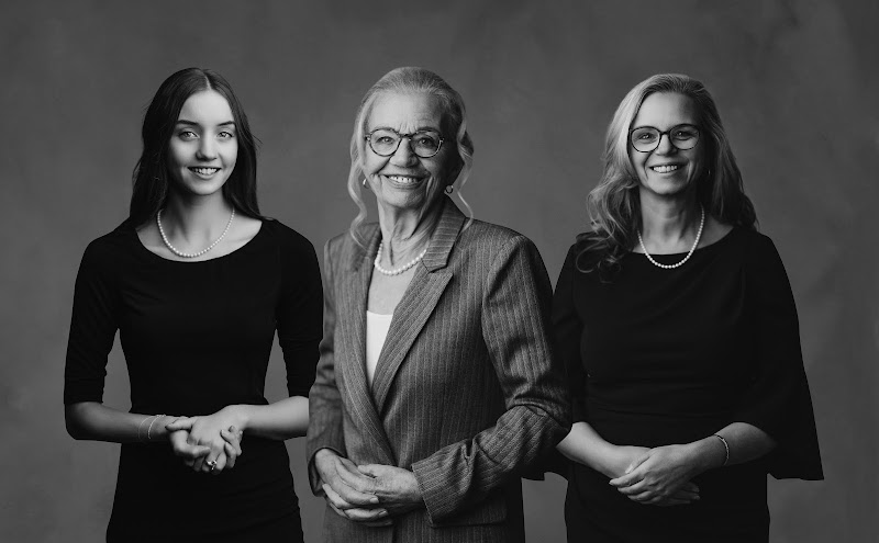 Vrouwen van Rouw uitvaartverzorging in Middelburg | Uitvaartonderneming | Vergelijk tarieven