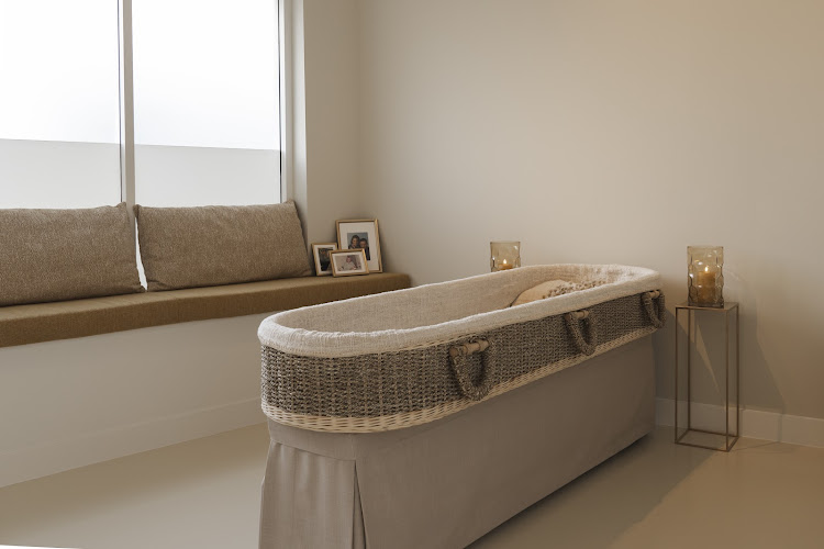 Waardig uitvaartverzorging en afscheidssuites in Noordwijk | Uitvaartbegeleider | Vergelijk tarieven